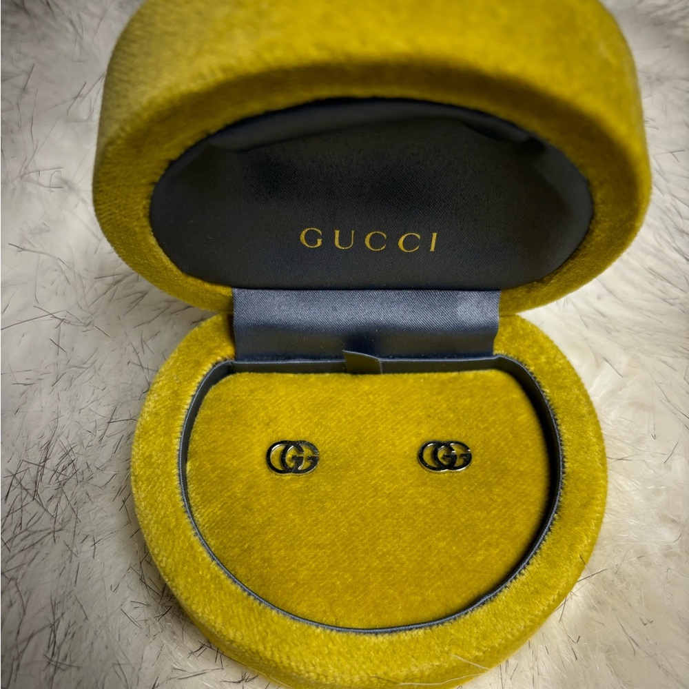 AUTHENTIC GUCCI SILVER GG EARRINGS